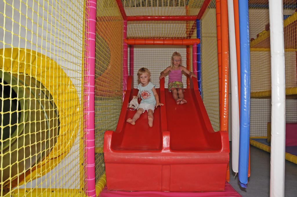 Camping Het Wieskamp Henxel Exterior photo